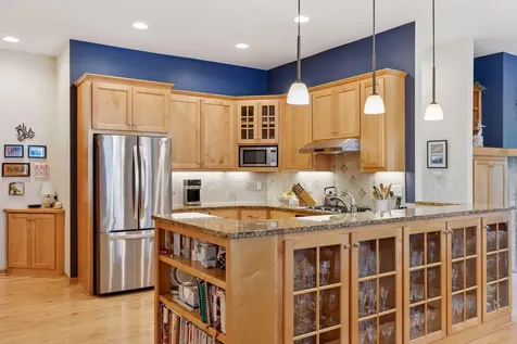 8117 Xerxes Circle Bloomington MN 55431
