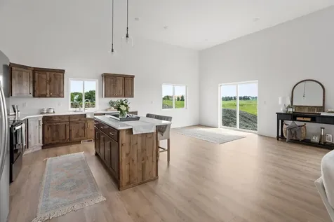 2611 38 Avenue S Moorhead MN 56560
