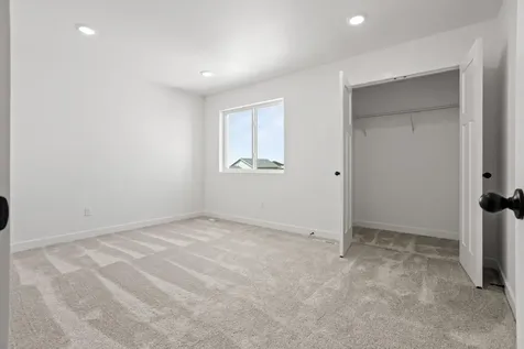 2611 38 Avenue S Moorhead MN 56560