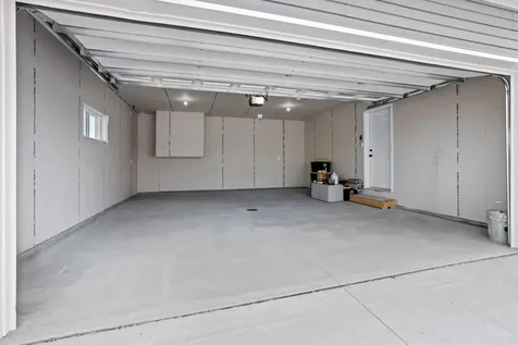 2611 38 Avenue S Moorhead MN 56560