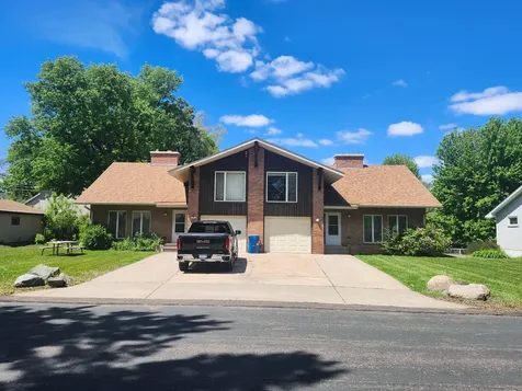 1745 Duluth Street Maplewood MN 55109