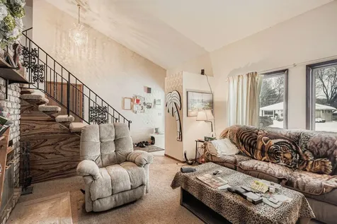 1745 Duluth Street Maplewood MN 55109