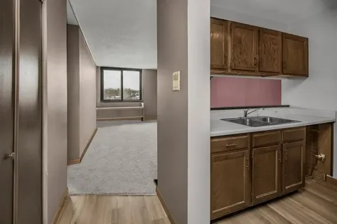 1181 Edgcumbe Road Saint Paul MN 55105
