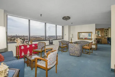 1181 Edgcumbe Road Saint Paul MN 55105