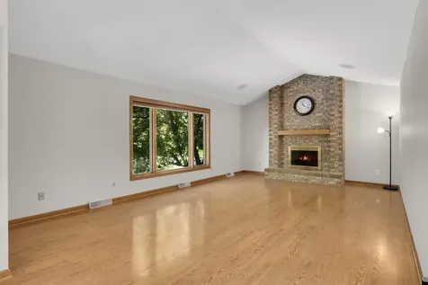 1318 W Royal Oaks Drive Shoreview MN 55126