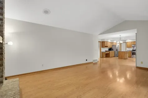 1318 W Royal Oaks Drive Shoreview MN 55126