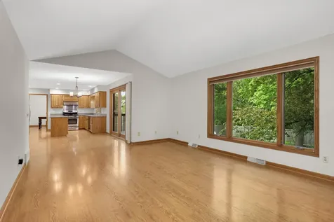 1318 W Royal Oaks Drive Shoreview MN 55126