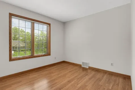 1318 W Royal Oaks Drive Shoreview MN 55126