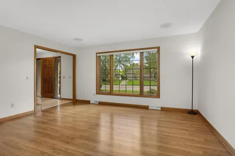 1318 W Royal Oaks Drive Shoreview MN 55126
