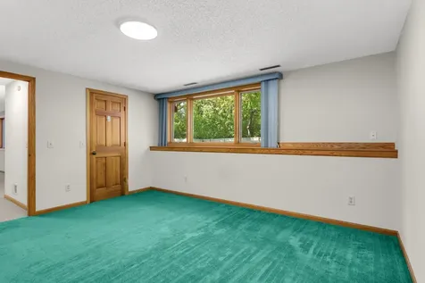 1318 W Royal Oaks Drive Shoreview MN 55126