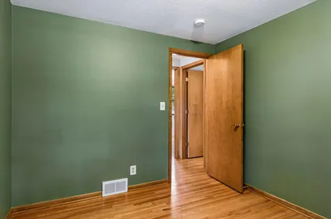 218 11th Avenue N Hopkins MN 55343