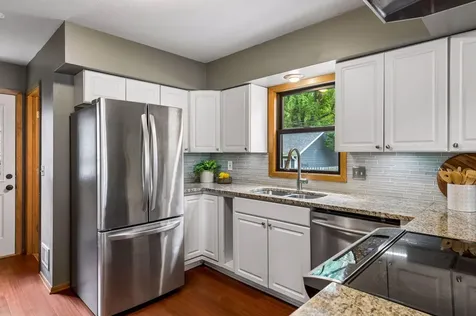 218 11th Avenue N Hopkins MN 55343