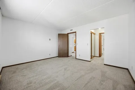 1110 3rd Avenue N Fargo ND 58102