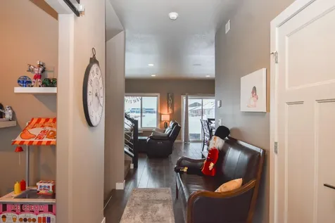 6562 56th Avenue S Fargo ND 58104