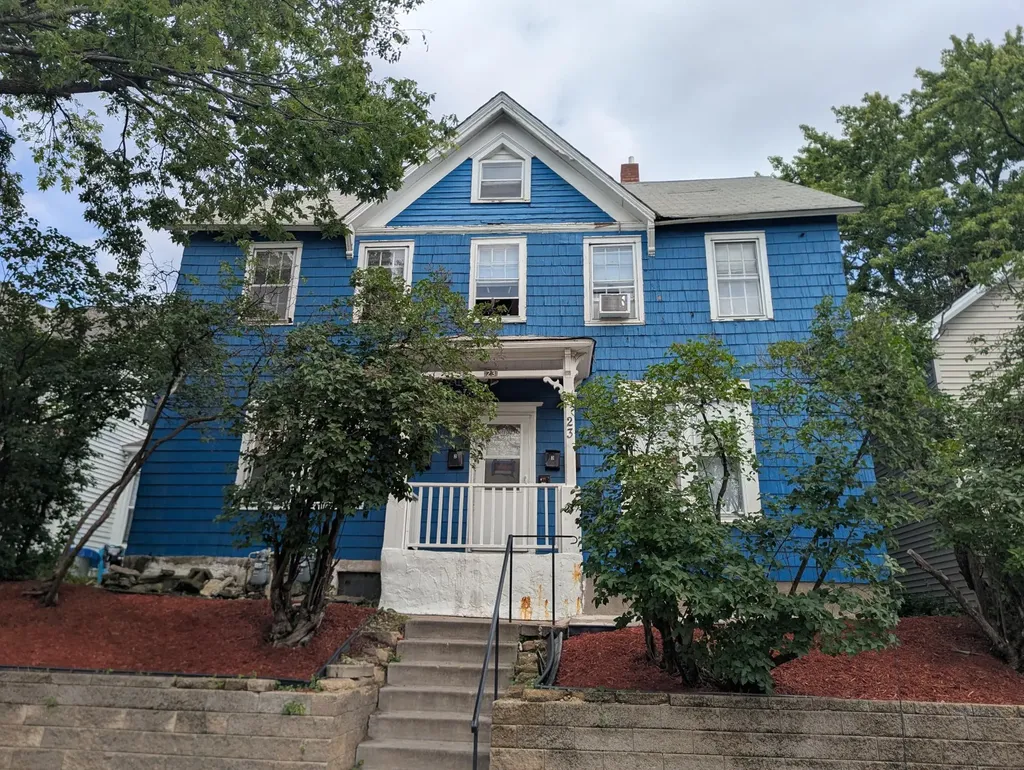 23 Acker Street W Saint Paul MN 55117