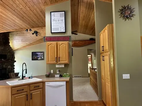 37807 Loon Drive Cohasset MN 55721