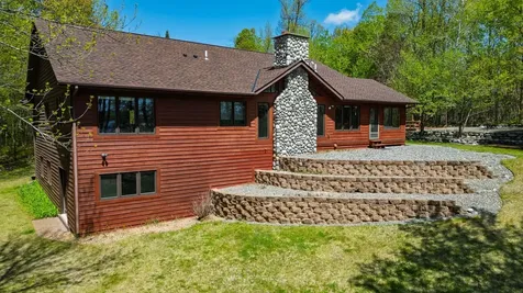 37807 Loon Drive Cohasset MN 55721