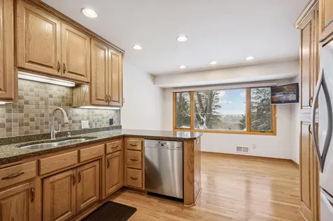1835 Hunter Lane Mendota Heights MN 55118