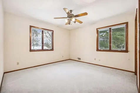 1835 Hunter Lane Mendota Heights MN 55118