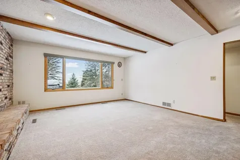1835 Hunter Lane Mendota Heights MN 55118