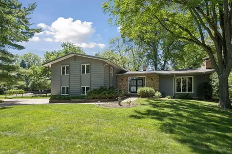1835 Hunter Lane Mendota Heights MN 55118
