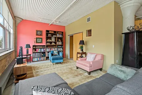 225 9th Street E Saint Paul MN 55101