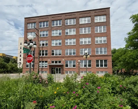 225 9th Street E Saint Paul MN 55101