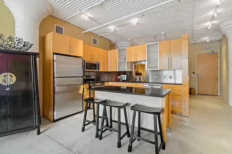 225 9th Street E Saint Paul MN 55101