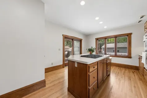 1739 Palace Avenue Saint Paul MN 55105