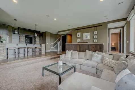 19 Birkmose Park Lane Hudson WI 54016