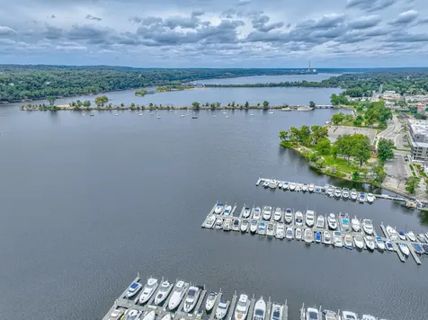 19 Birkmose Park Lane Hudson WI 54016