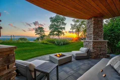 19 Birkmose Park Lane Hudson WI 54016