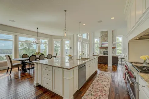 19 Birkmose Park Lane Hudson WI 54016