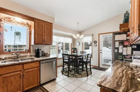 8813 Stonebrooke Court Woodbury MN 55125