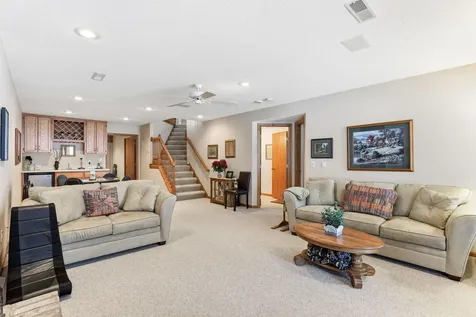 8813 Stonebrooke Court Woodbury MN 55125