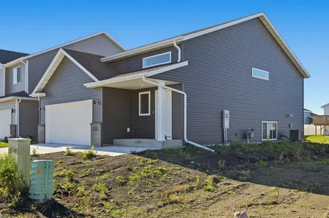 6713 Samuel Drive Horace ND 58047