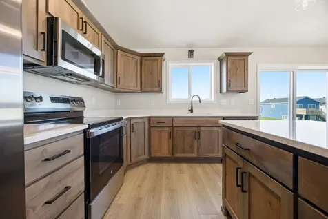 6713 Samuel Drive Horace ND 58047