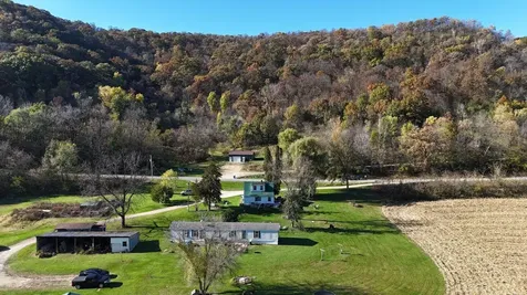 44467 Dakota Valley Drive Dakota MN 55925