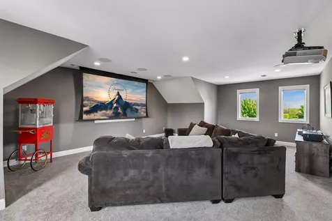 2880 Fairway Drive Chaska MN 55318