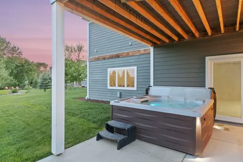 2880 Fairway Drive Chaska MN 55318