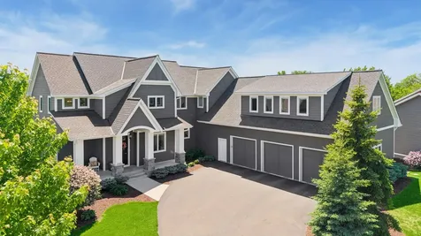 2880 Fairway Drive Chaska MN 55318