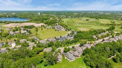 2880 Fairway Drive Chaska MN 55318