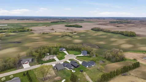 552 Leonard Street Hawley MN 56549