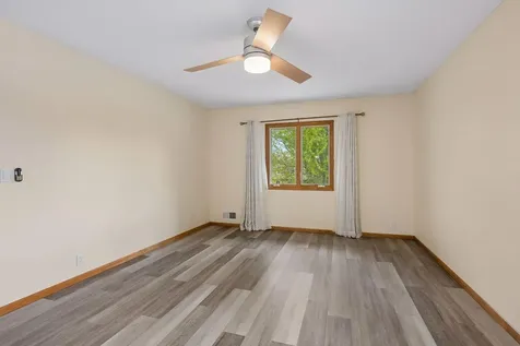 8817 Westmoreland Lane Saint Louis Park MN 55426