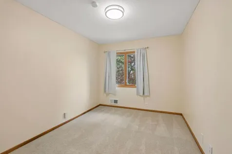 8817 Westmoreland Lane Saint Louis Park MN 55426