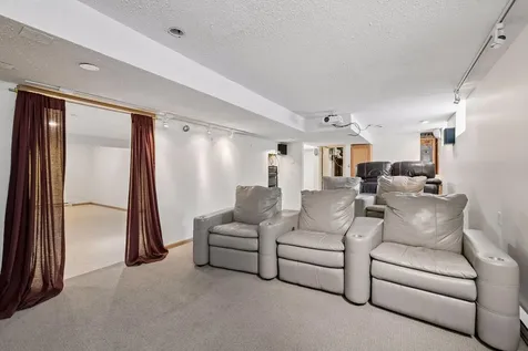 8817 Westmoreland Lane Saint Louis Park MN 55426