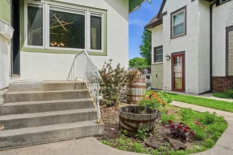 2331 Arthur Street NE Minneapolis MN 55418