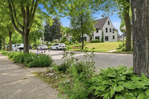 2331 Arthur Street NE Minneapolis MN 55418