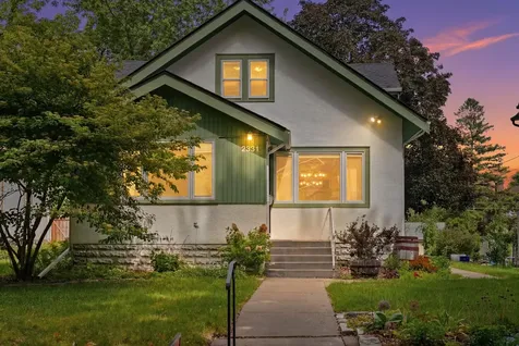 2331 Arthur Street NE Minneapolis MN 55418
