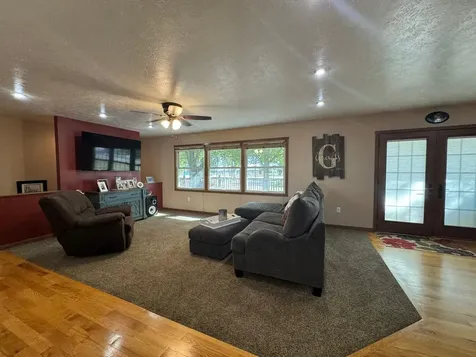 1960 Cottonwood Lake Drive Windom MN 56101